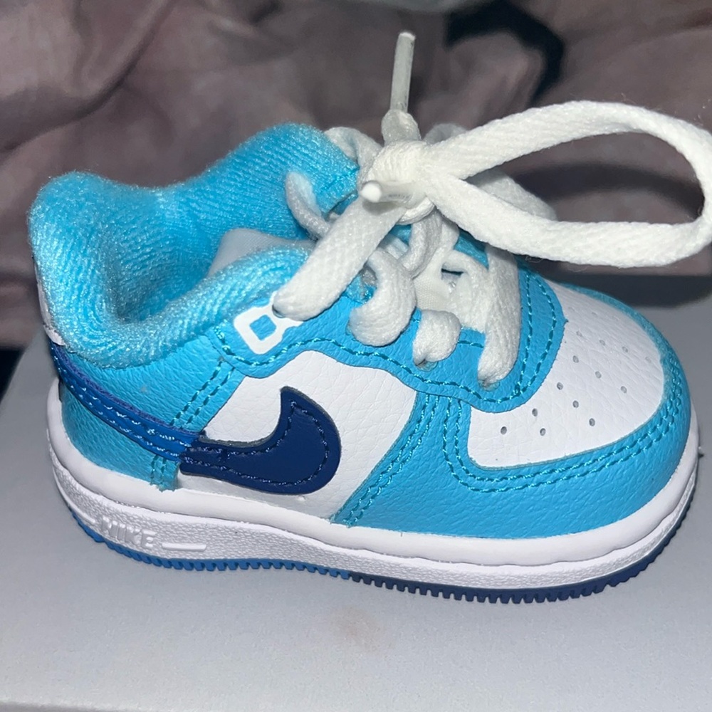 Blue and white Baby Force 1 LVB 2 Size 2C worn once brand new like